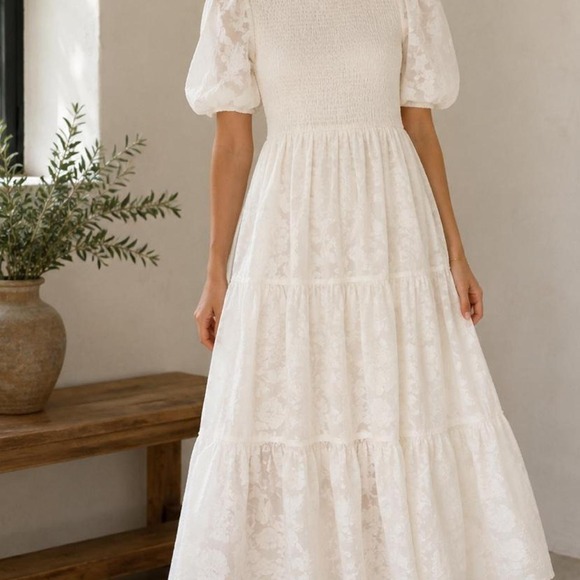 Dresses & Skirts - Zesica women's ivory midi dress
